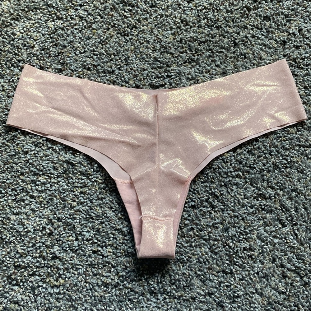 PINK Thong/String - Picture 2 of 5
